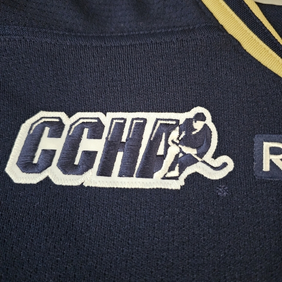 NWT: Notre Dame hockey jersey size S - Picture 16 of 16